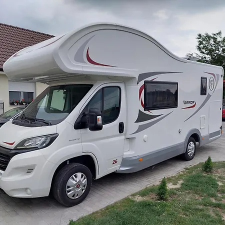 Campsite Lakoauto Berles Luxus Negy Kereken *